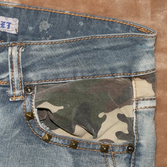 Exocet Distressed Camouflage Blue Jeans - Pyramid Stud Embellished w27x29 inseam - Picture 6 of 13